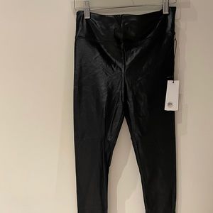 Koral high shine leggings